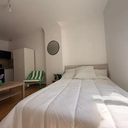 Tres Moderne A Apartman *